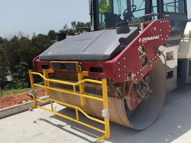 接觸式防撞護欄